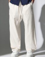 MEN SOLID COLOR DRAWSTRING WAIST SHUTTLE-WOVEN CASUAL PANTS - Image 3